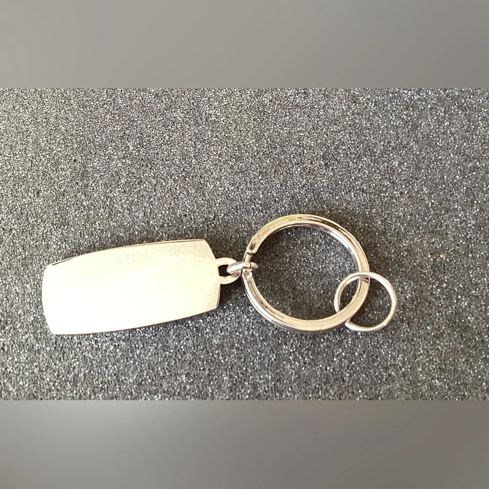 🌺 New Mercedes-Benz Silver Black Keyring